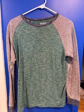 The Children's Place Green & Gray Raglan Tee